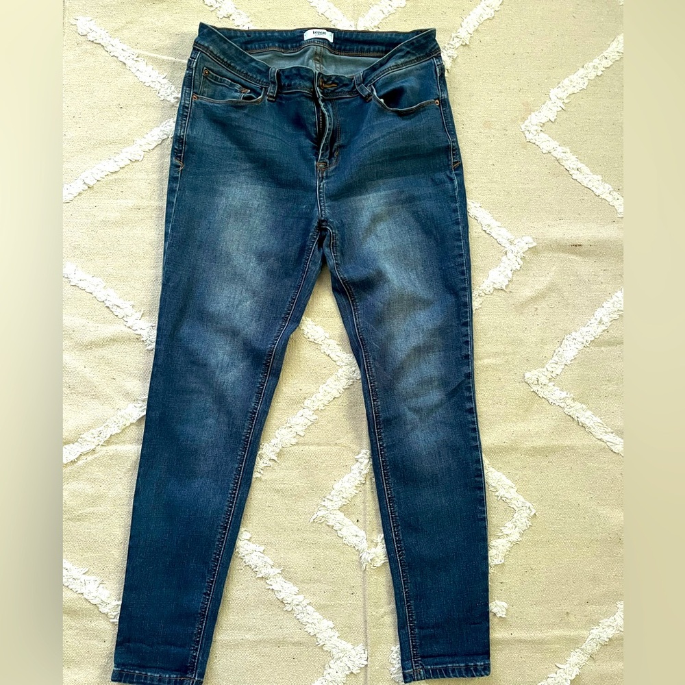 Kensie Effortless ankle Midrise skinny jeans—27” inseam
